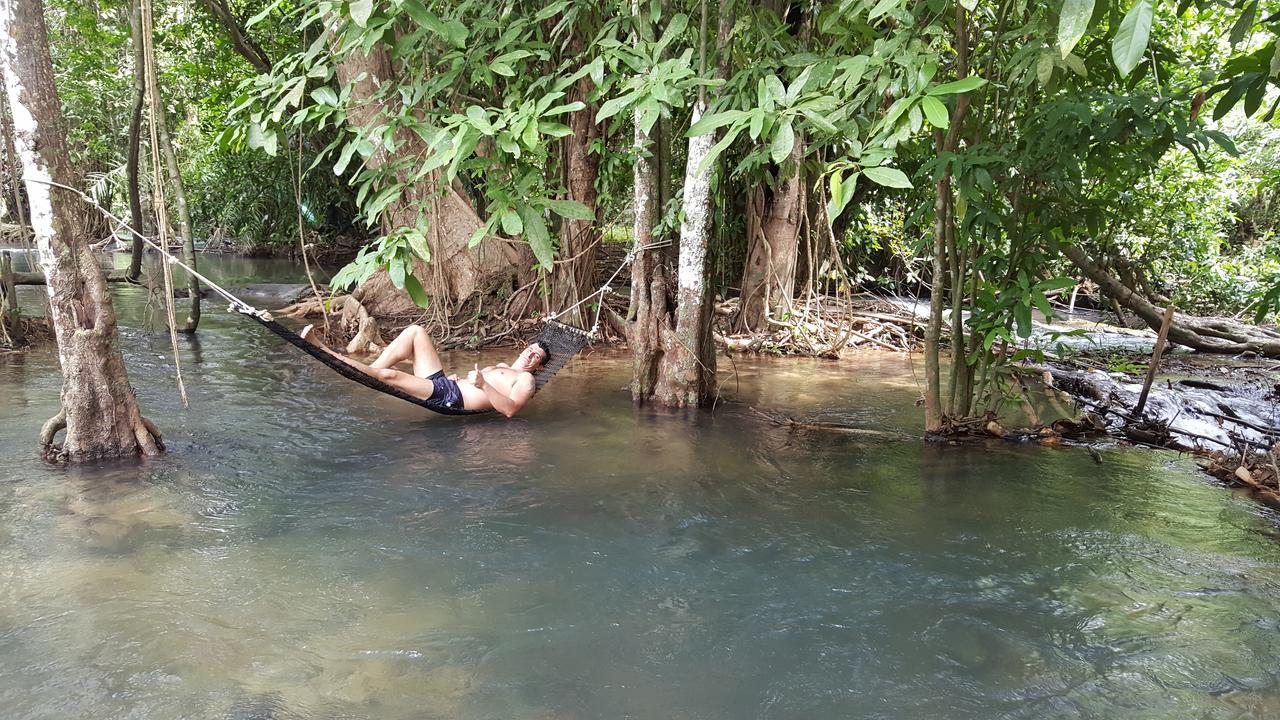 Hug Rimtharn Hotel Ban Khao Klom Luaran gambar